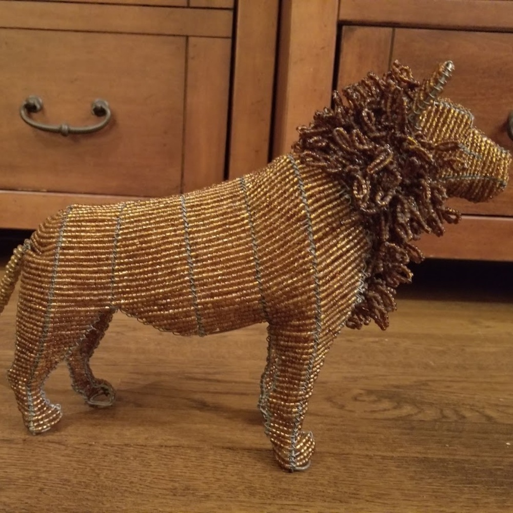 Large Vintage Wire Beaded Lion Sculpture Home Decor Accent